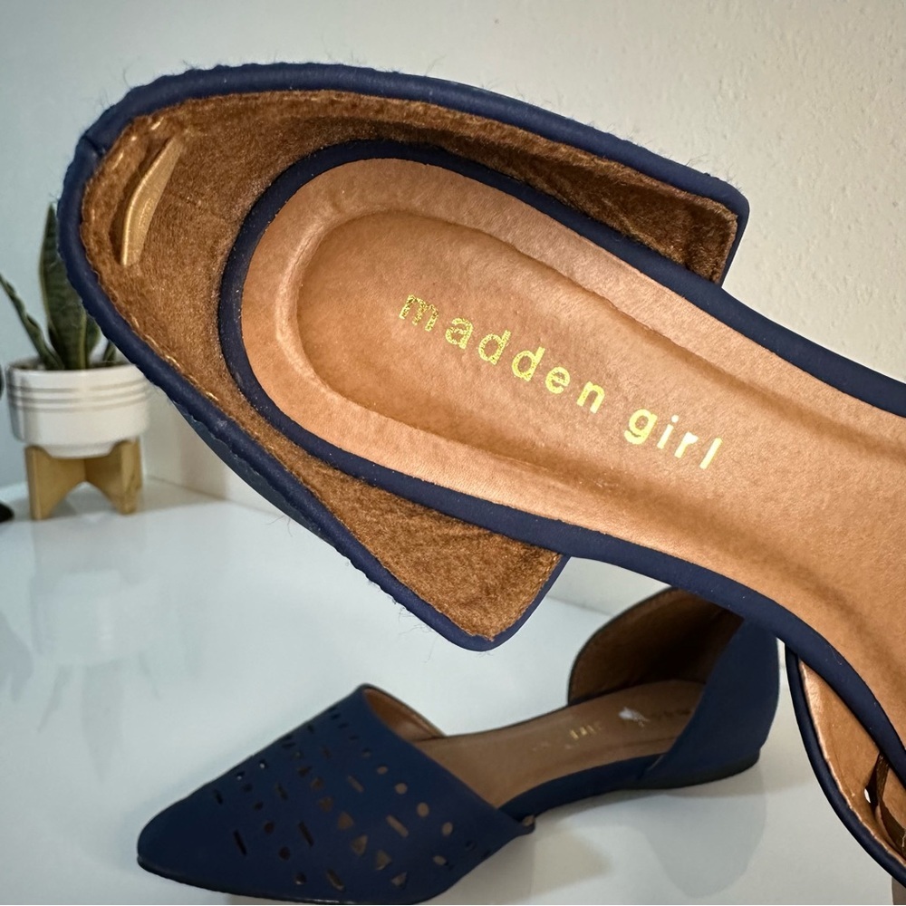Madden Girl Flats 🥿 - Picture 7 of 7